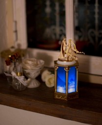 Sailor Moon Super S: Proplica x Figuarts ZERO Chouette Spieluhr Tuxedo Mirage Memorial Ornament Sailor Moon Super S: Proplica x Figuarts ZERO Chouette Spieluhr Tuxedo Mirage Memorial Ornament