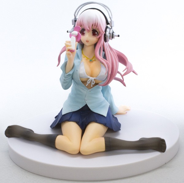 Nitro Super Sonic: Super Sonico Hot Days non Scale PVC Statue