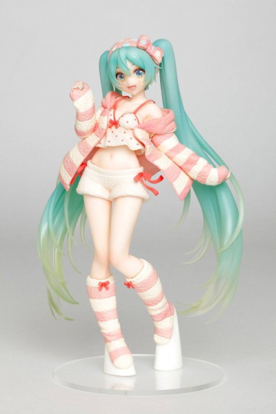 Vocaloid 2: Miku Hatsune Room Wear Ver. non Scale PVC Statue