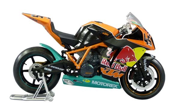 KTM 1190 RC8R Red Bull 2011 (Completed Model)